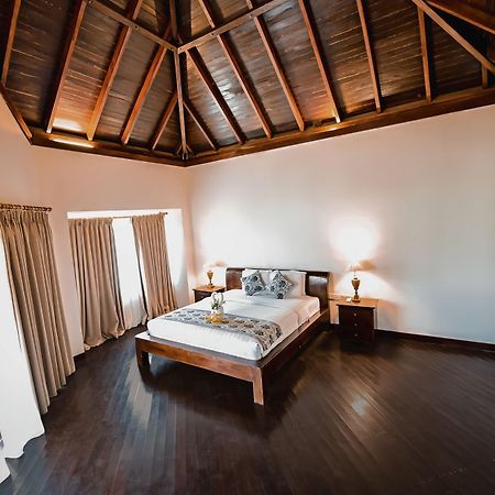 Royal Regantris Villa Karang Gili Air Exterior foto